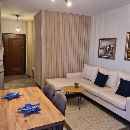 Old Beach Apartment Vlora Ngoại thất bức ảnh