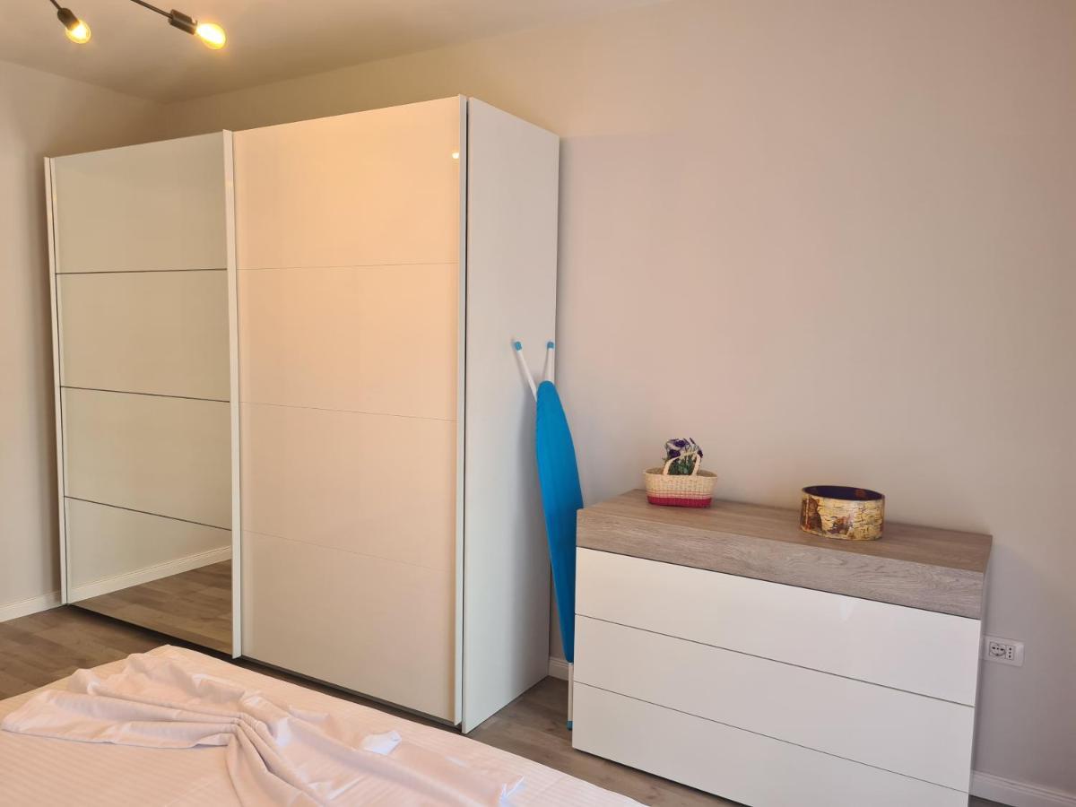 Old Beach Apartment Vlora Ngoại thất bức ảnh