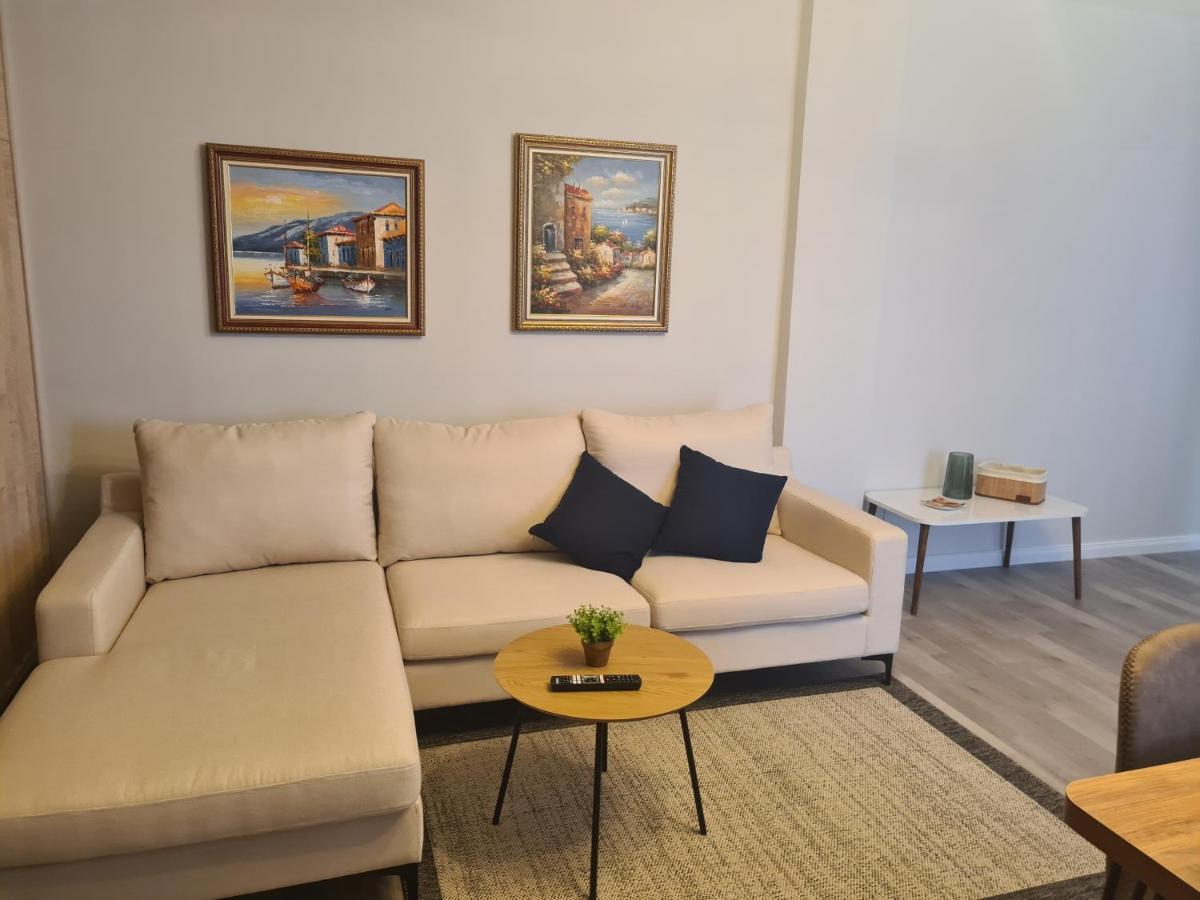 Old Beach Apartment Vlora Ngoại thất bức ảnh
