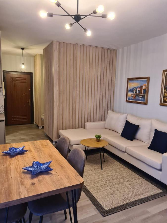 Old Beach Apartment Vlora Ngoại thất bức ảnh